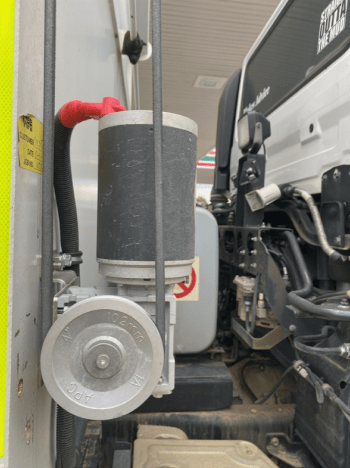 truck tarp motor on truck